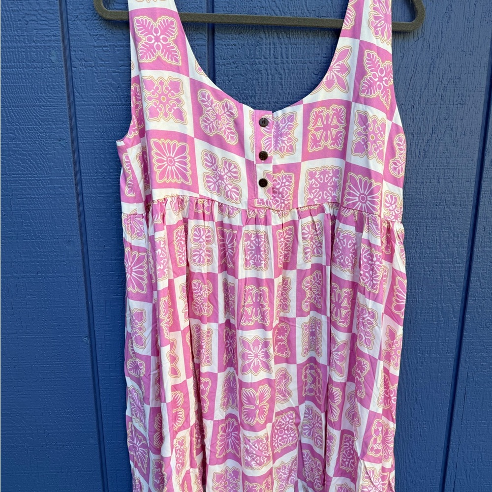 Lei Kinis Ipo Pepe dress